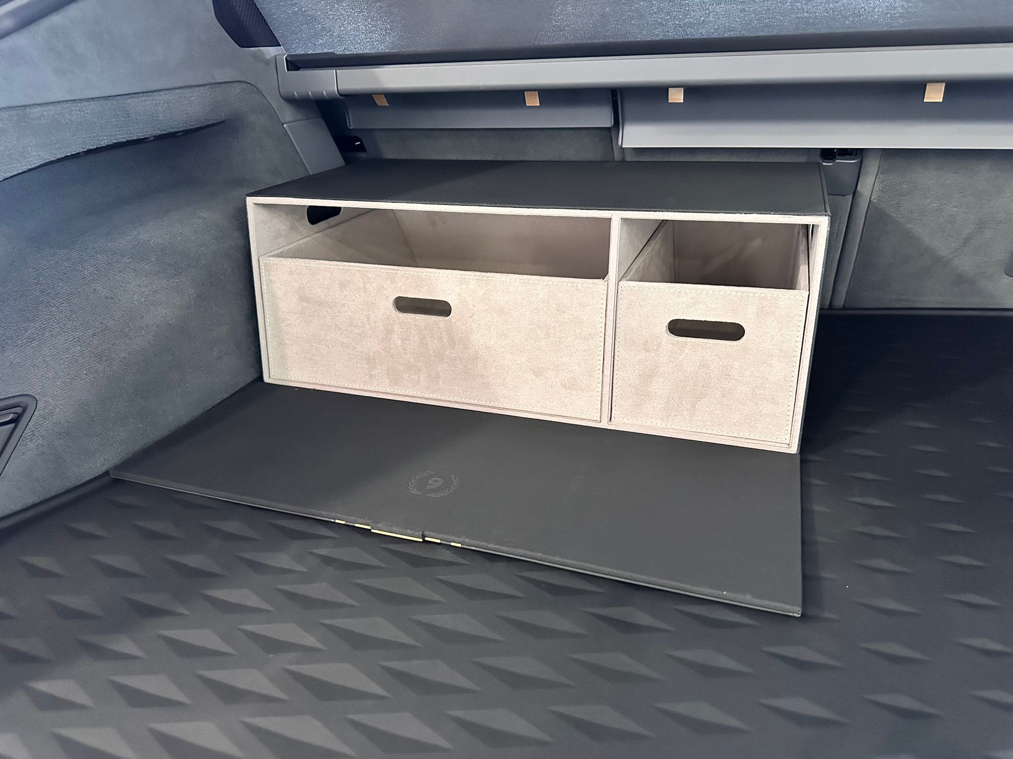 EMEYA CAR STORAGE BOX - Image 3