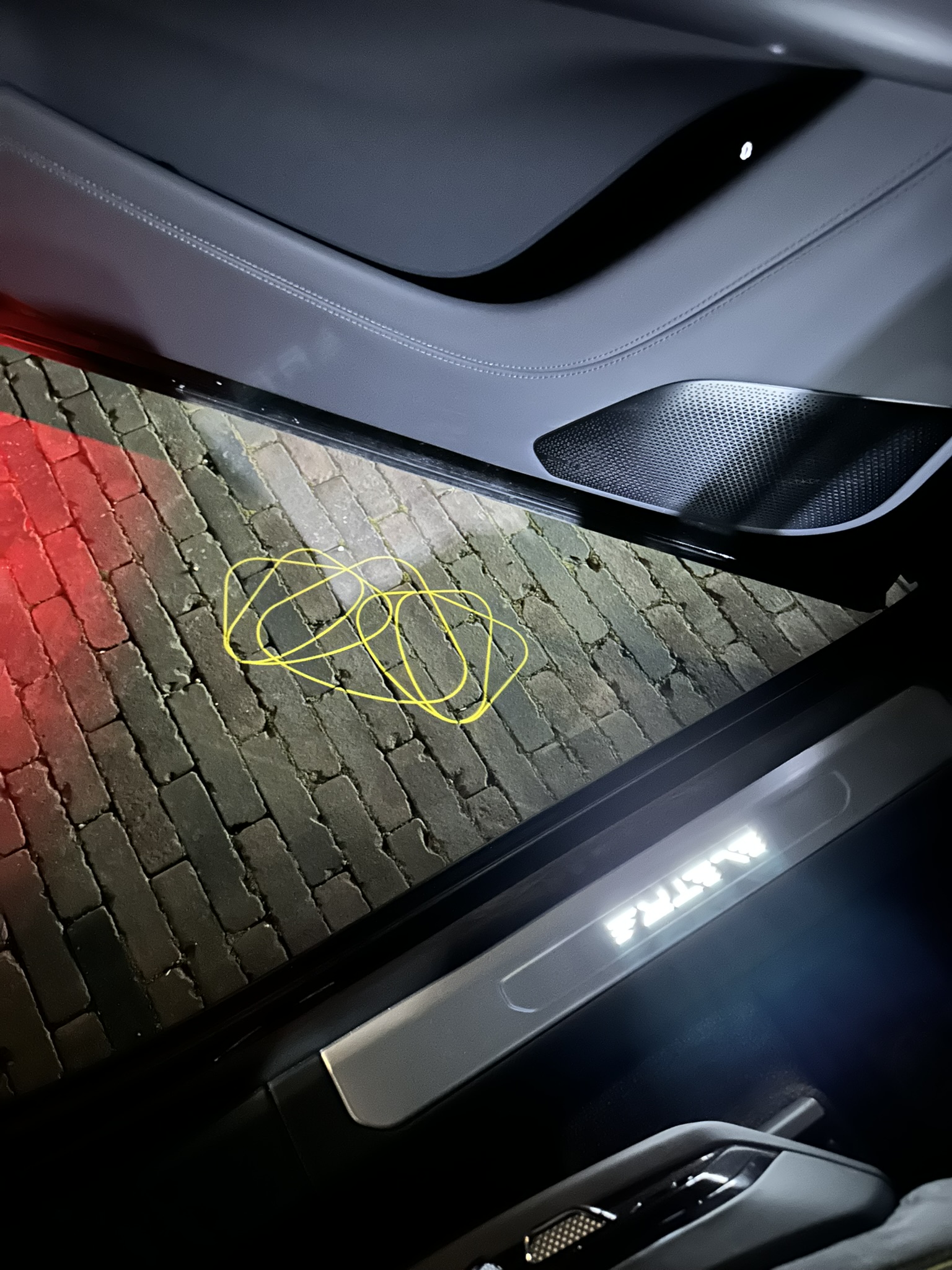 Eletre welcome projection light - Image 2